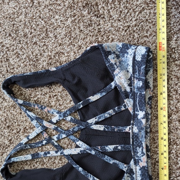 Lululemon Free To Be Serene Sports Bra Size 4 Floral Print - Picture 5 of 7